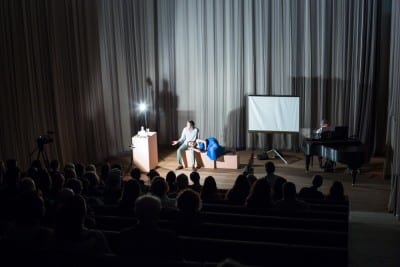 Shana Lutker, The Average Mysterious and The Shirt Off Its Back, 2015,  performance, May 7, 2015, Pérez Art Museum Miami (artwork © Shana Lutker)