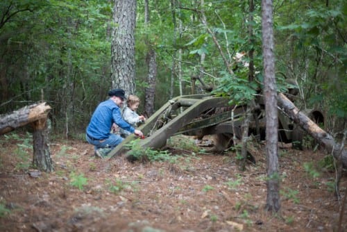  Joel Tauber, Attempting to Restore Happyville, 2013, photograph, part of The Sharing Project (artwork © Joel Tauber)