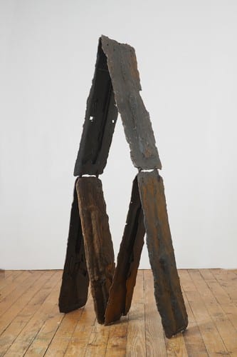 Roberto Visani, Stack, 2016, cast iron, 74 x 40 x 13 in. (187.9 x 101.6 x 33 cm) (artwork © Roberto Visani)